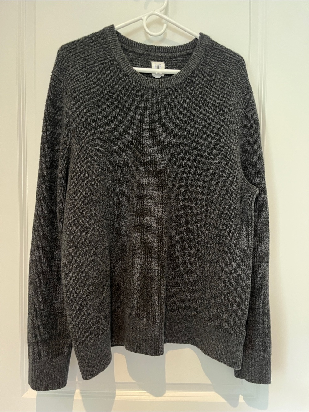 GAP Men's Shaker Crew Dark Charcoal Ribbed Crewneck Sweater